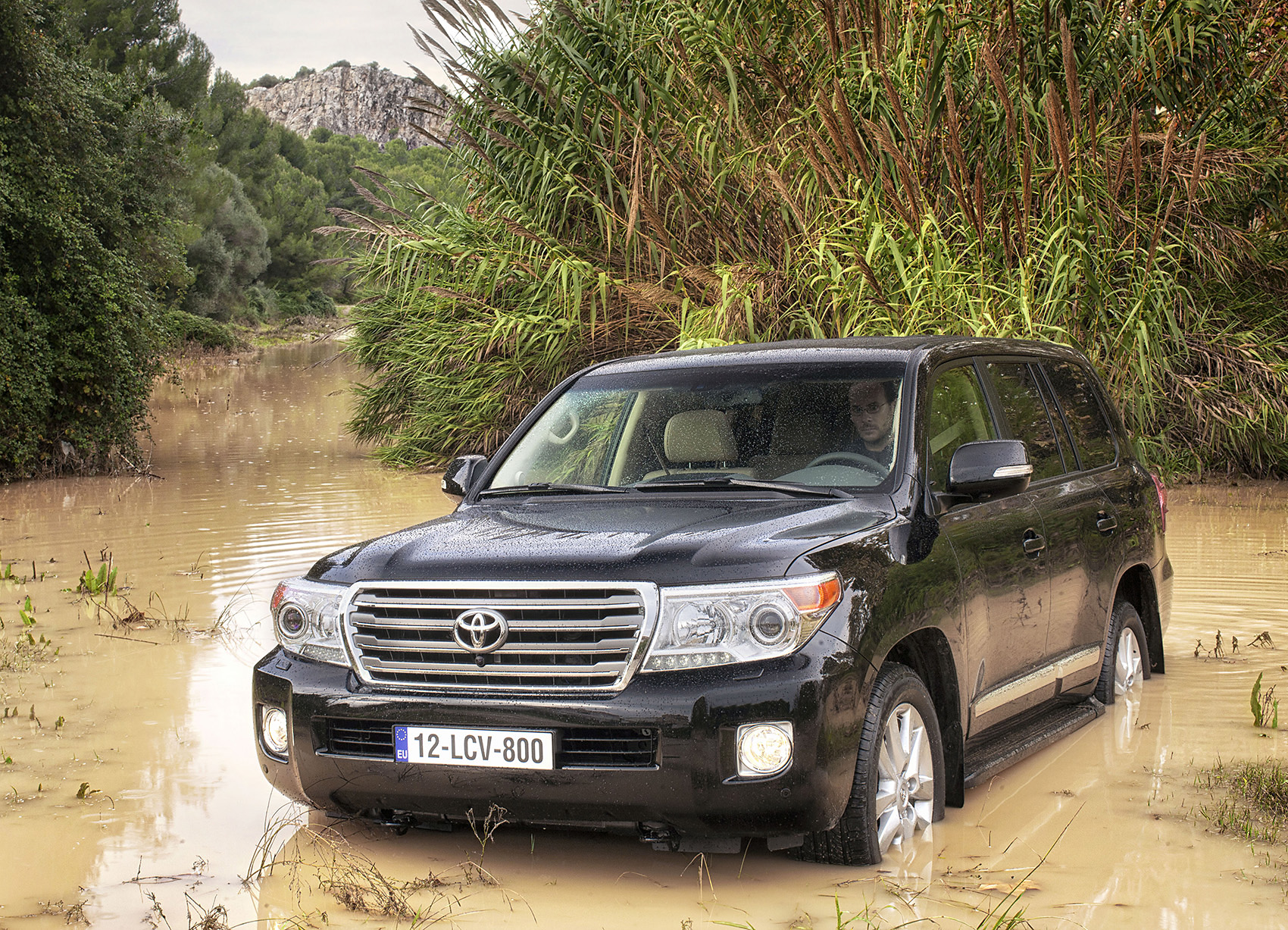 https://wcar.sets.lv/cars/Toyota/Land Cruiser V8/ca4a28447e3e8deedaa326ed10033b8d.jpg